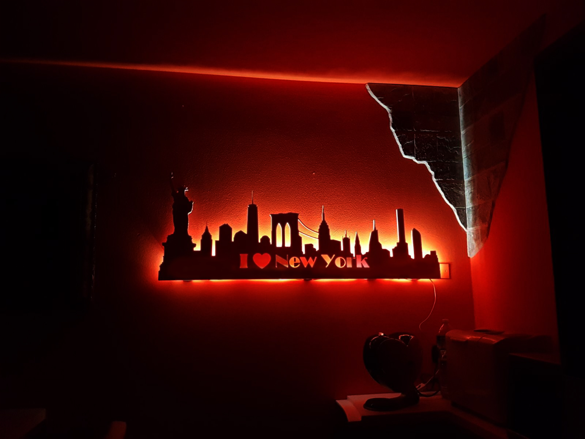 new-york-skyline-lamp